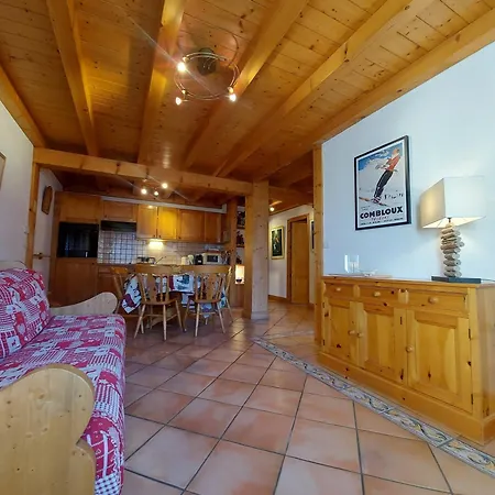 Chaleureux Avec Balcon, Proche Du Centre Et Du Bus - Fr-1-624-14